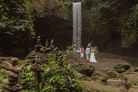 Fotografo di matrimoni Zhenya Ivkov (surfinglens). Foto del 3 ottobre 2018