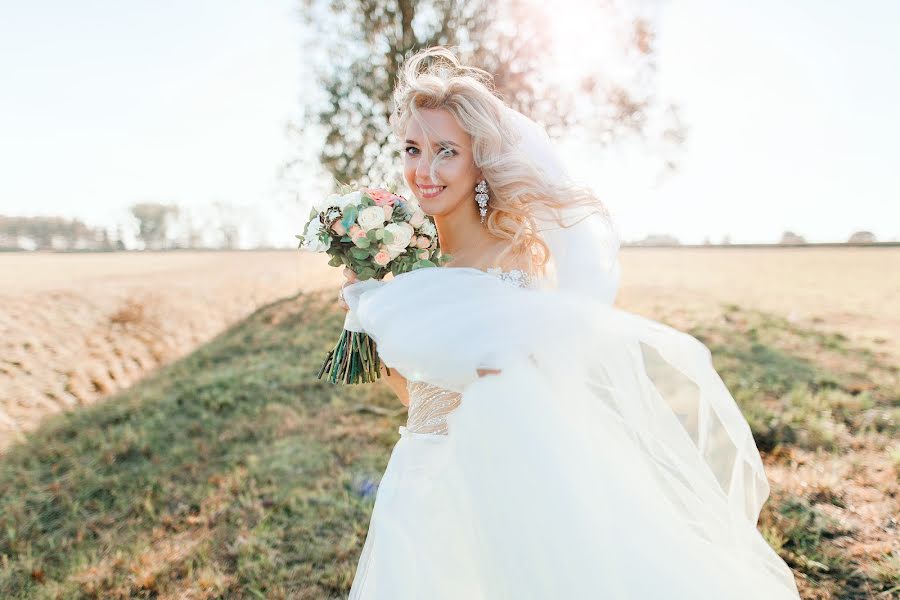 Fotografo di matrimoni Anna Verenich (fcg1985). Foto del 12 ottobre 2018