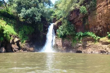 unexplored-places-goa_haralem_waterfall_goa_image