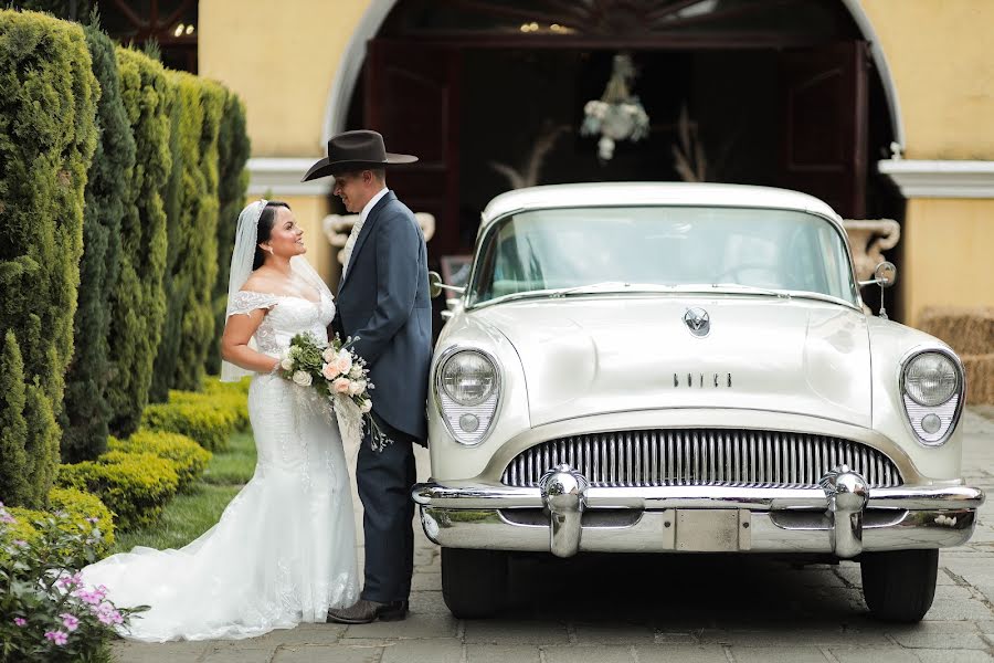 Fotografo di matrimoni Walter Cameros (waltercameros). Foto del 3 novembre 2023