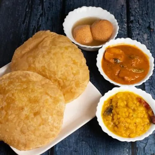 Radha Ballavi & Aloo Dum (2 Pcs)