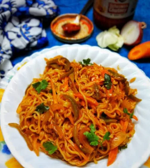 Schezwan Veg Maggie