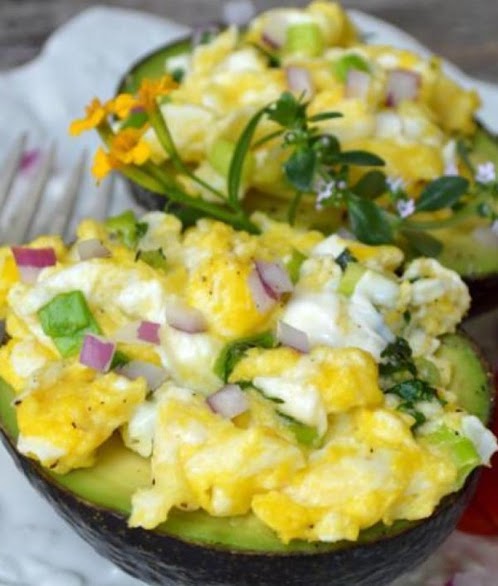 Amazing Avocado Low-Carb Egg White Extravaganza