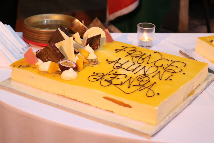 France Alumni Kenya cake