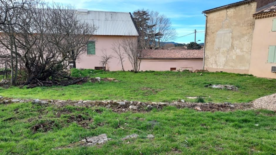 Vente terrain  200 m² à Besse-sur-Issole (83890), 95 000 €