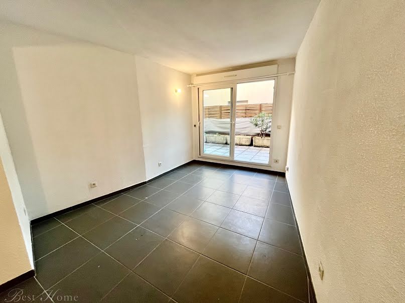 Vente appartement 2 pièces 44 m² à Nimes (30000), 146 000 €