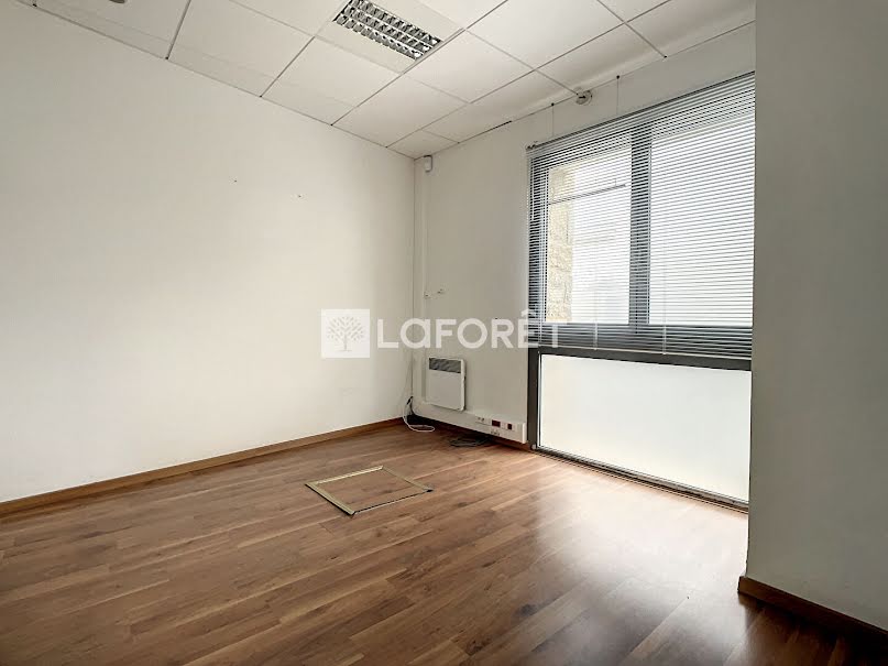 Vente locaux professionnels 3 pièces 61 m² à Penmarch (29760), 126 095 €