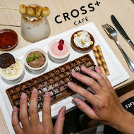 Cross Caf'e 克勞斯咖啡店