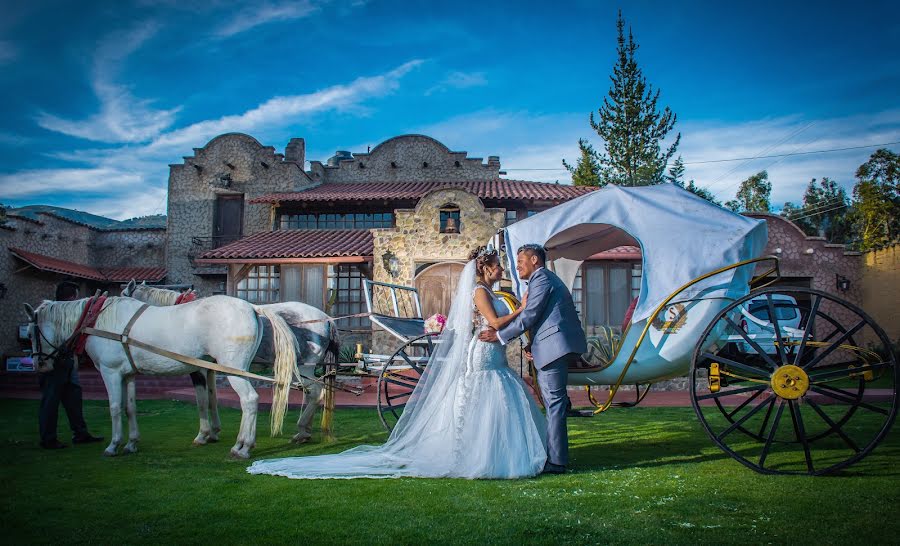 Fotografer pernikahan BRUNO SOLIZ (brunosoliz). Foto tanggal 12 Oktober 2016