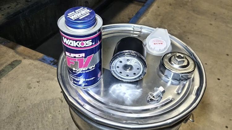 ハイゼットトラックのキャンピングカー・オイル交換・ワコーズ・スーパーフォアビークル・添加剤に関するカスタム事例の投稿画像6枚目