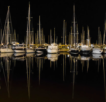 Nel porto di notte di Fabrizio Di Giovanni