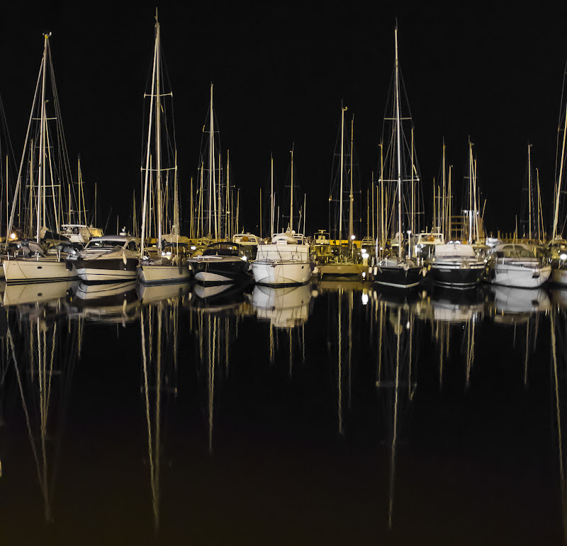 Nel porto di notte di Fabrizio Di Giovanni