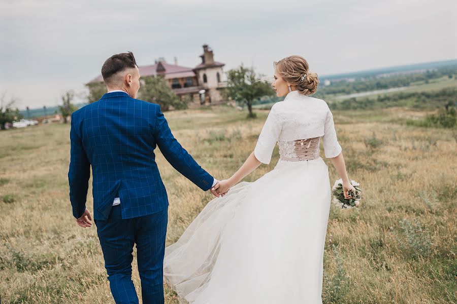 Wedding photographer Oleg Novikov (novikov1974). Photo of 13 August 2019