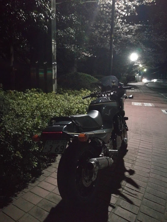 ディーヤさんが投稿したGPZ900Rに関するカスタム事例の投稿画像1枚目