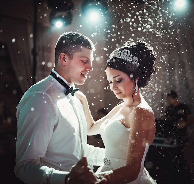 Bröllopsfotograf Artur Eremeev (pro100art). Foto av 7 november 2017