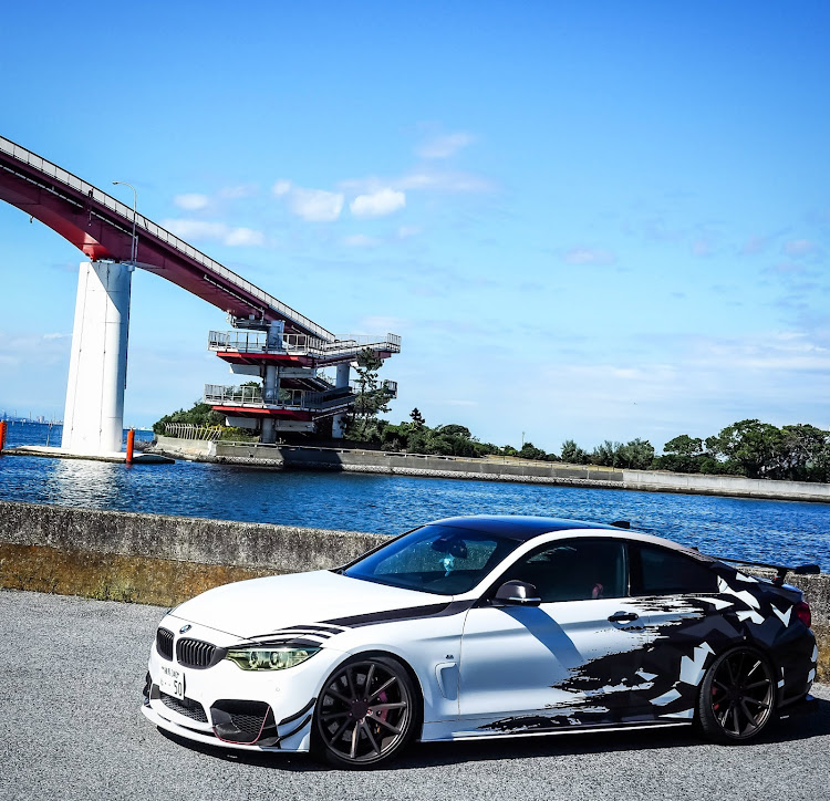 4シリーズ クーペのvossen・カレンダーに載ってみたい・ドライブ・KW ver3に関するカスタム事例の投稿画像1枚目