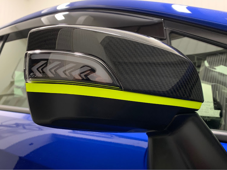 WRX STIのサンシャインワーフ神戸・コラゾン・GARAGE Tamahiro・ドアミラーカバー及びフューエルオープナー カーボン仕様・インプレッサ WRX STIに関するカスタム事例の投稿画像5枚目