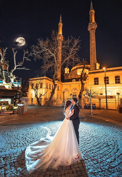 Wedding photographer Özgür Aslan (ozguraslan). Photo of 30 April 2017