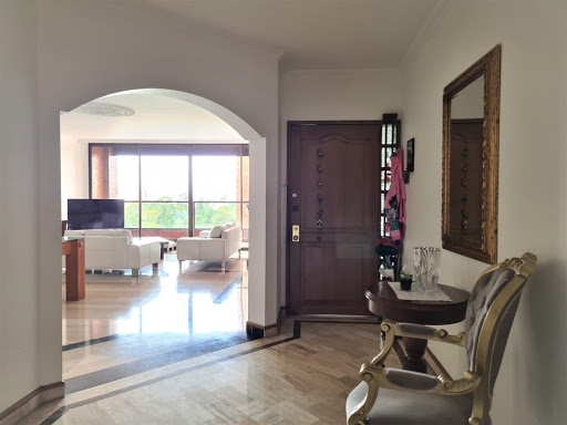 Apartamento En Venta - Los Lagartos, Bogota