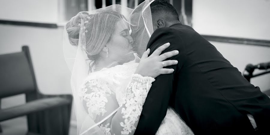 Fotografo di matrimoni Eduardo Luiz Torres (helena123). Foto del 2 marzo 2018