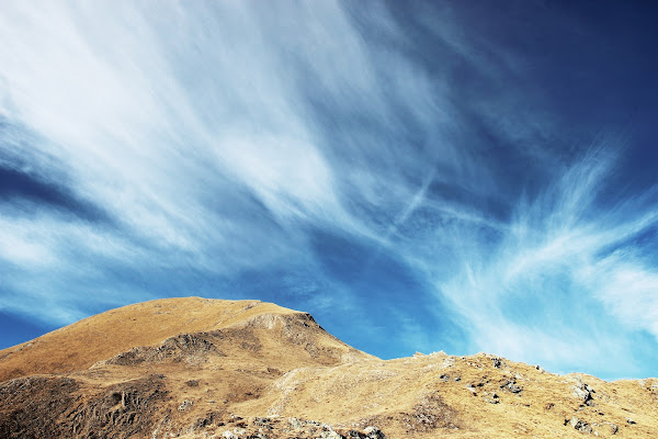 Nuvole nell'aria trasportate dal vento di Rosaria_Scrofani