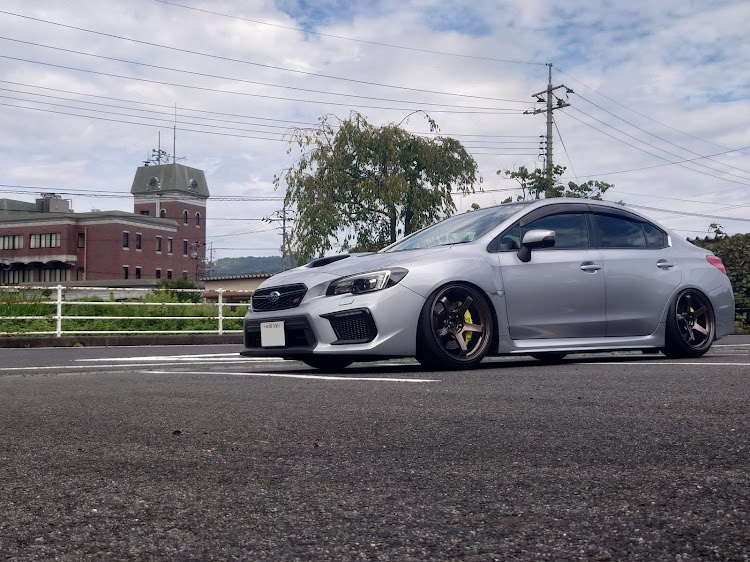WRX STIのADVAN Racing GT BEYOND・ドライブに関するカスタム事例の投稿画像1枚目