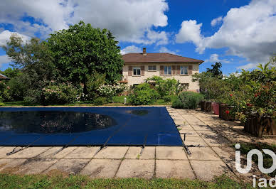 House with pool and terrace 5