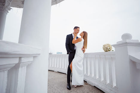 Fotografo di matrimoni Denis Vyalov (vyalovdenis). Foto del 12 luglio 2022