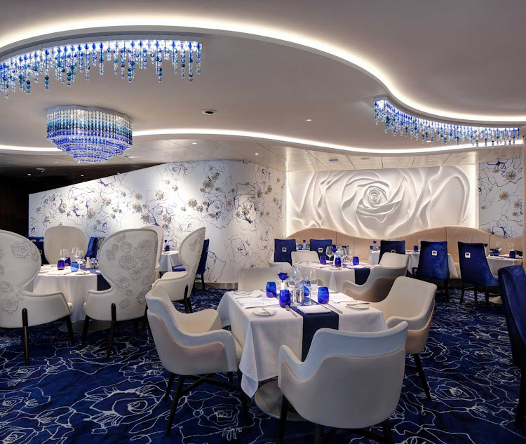 Blu features spa-inspired cuisine for Retreat and AquaClass guests.