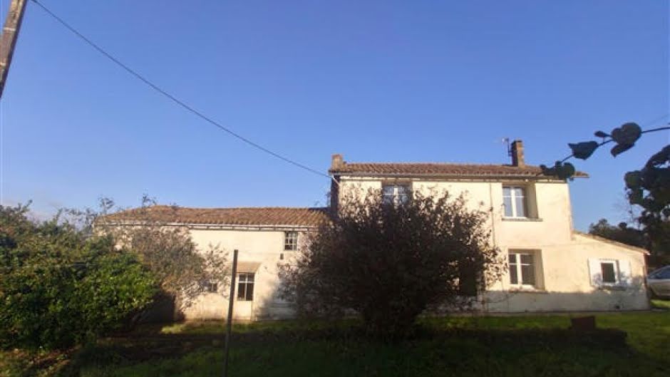 Vente maison   à Chef-Boutonne (79110), 95 000 €