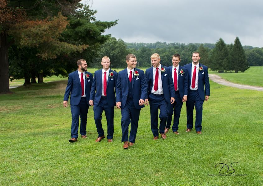 Fotógrafo de casamento Danielle Shaughnessey (danielleshaughn). Foto de 7 de setembro 2019