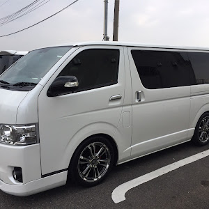 ハイエースバン TRH200V