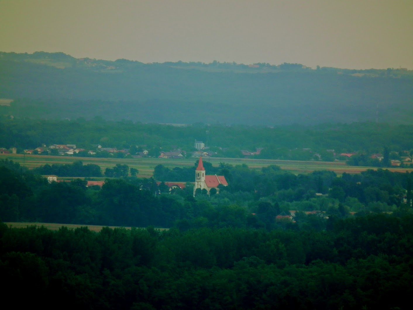 Tišina (Csendlak) - cerkev Marijinega rojstva (Kisboldogasszony templom)