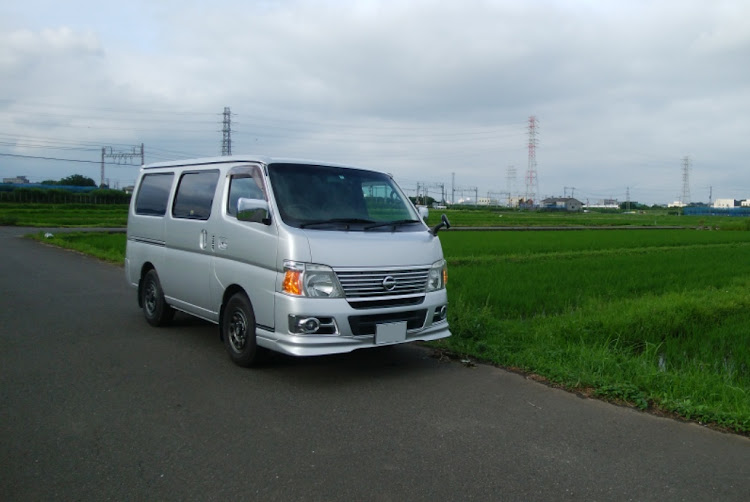 キャラバンのザ・バン・ジムニーシエラの純正タイヤ・車庫高め・田んぼ道・シルクロードに関するカスタム事例の投稿画像1枚目