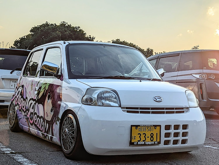 エッセの痛車・洗車・キャンバーの美学・一番カッコええに関するカスタム事例の投稿画像1枚目