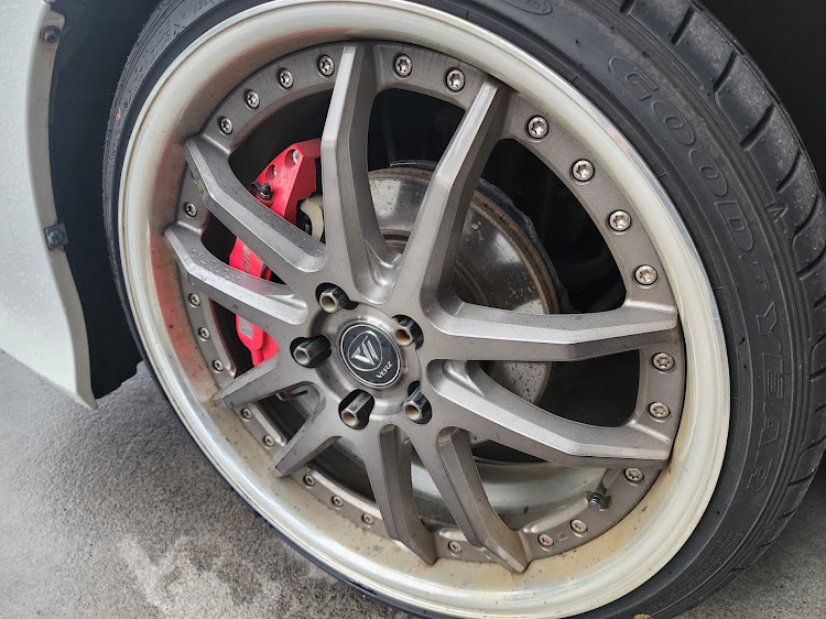ノアのVERZ KCV04・レアマイスター・ティニャネロ・GW疲労がヤバい・洗車したいに関するカスタム事例の投稿画像3枚目
