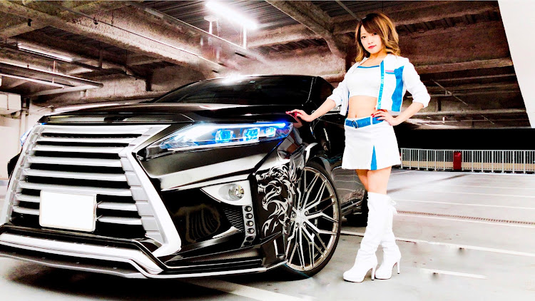 ハリアーのROJAM・キャンギャル・モデル・レースクイーンに関するカスタム事例の投稿画像1枚目