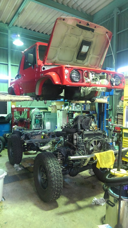 TECH ART 今井屋　masamiさんが投稿したジムニー・箱変え・JB32・ja12・幌車に関するカスタム事例の投稿画像1枚目