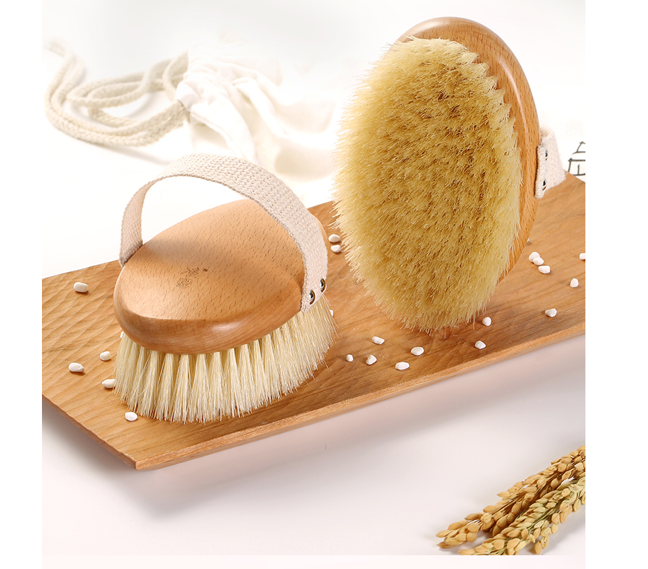 Brosse de bain à poils pour le corps et la peau. Exfolie, masse, réduit la graisse corporelle. Pour une peau plus douce, saine et revitalisée. Profitez de ses bienfaits.