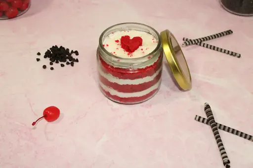 Red Velvet Jar Cake