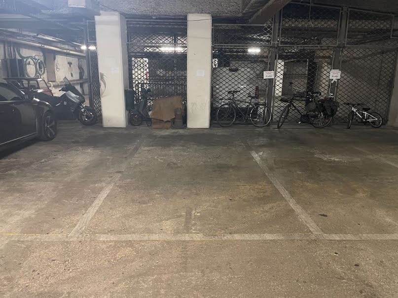 Vente parking   à Paris 8ème (75008), 48 000 €