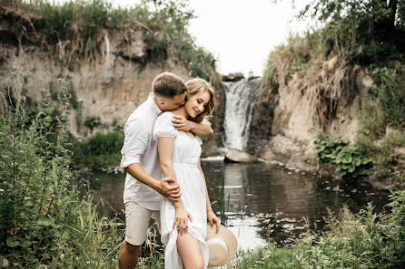 Fotógrafo de casamento Vladimir Lesnikov (lesnikov). Foto de 10 de julho 2023