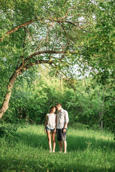 Fotógrafo de casamento Dmitriy Skutin (skutin). Foto de 19 de junho 2015