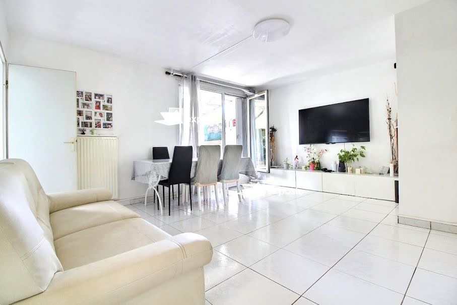 Vente appartement 4 pièces 73 m² à Évry-Courcouronnes (91000), 171 000 €