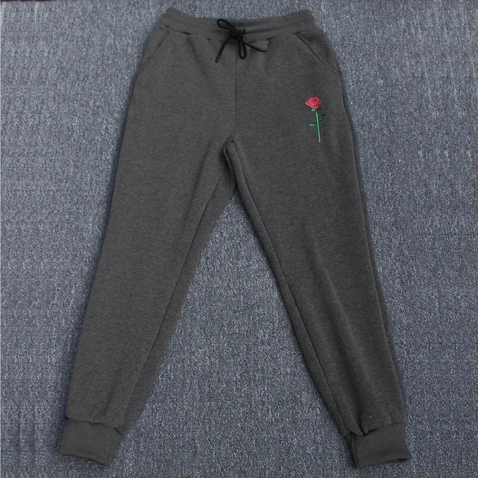 Pantaloni da uomo europei e americani autunno inverno, in pile, caldi, con stampa rose, perfetti per il tempo libero e relax.