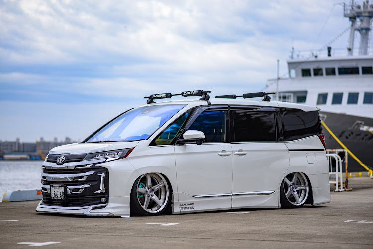 ノアのDIY・90ノア・新型ノアに関するカスタム事例の投稿画像1枚目