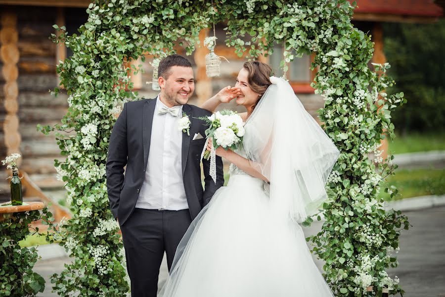 Fotógrafo de casamento Yuliya Goncharova (fotorosa). Foto de 15 de agosto 2016