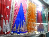 Shri Girdhar Fashion Point photo 1