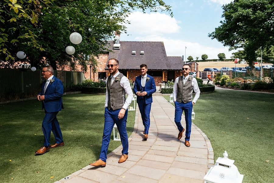 Fotografo di matrimoni Suzy Wimbourne (suzywimbourneph). Foto del 2 luglio 2019