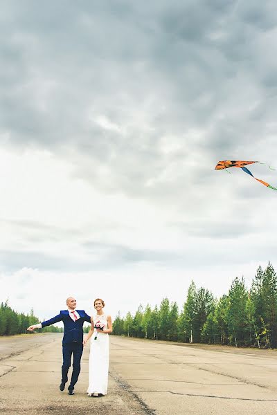 Wedding photographer Kirill Urbanskiy (urban87). Photo of 24 December 2015